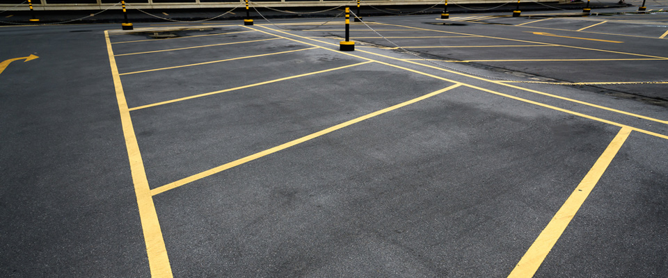 Commercial Parking lot maintenance Winnipeg Manitoba Landscaping stone Winnipeg